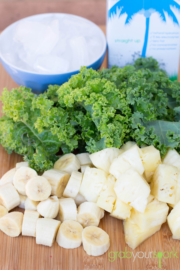 Kale and Pineapple Smoothie Ingredients