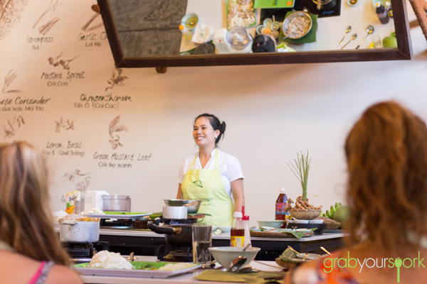 Ms. Lu The Morning Glory Cooking Class