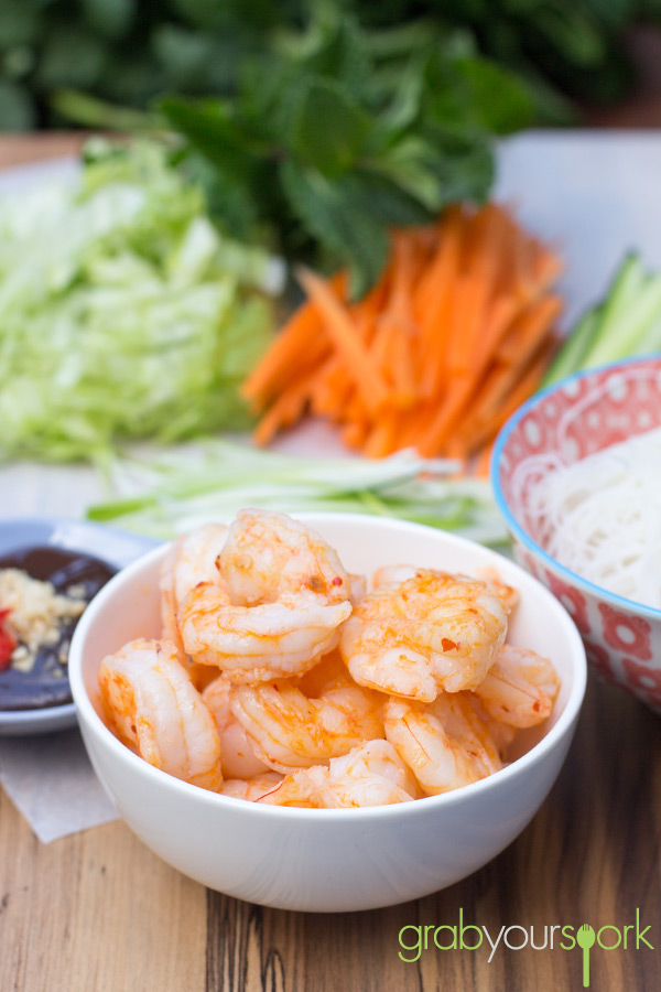 Prawn Rice Paper Rolls with Hoisin Dipping Sauce