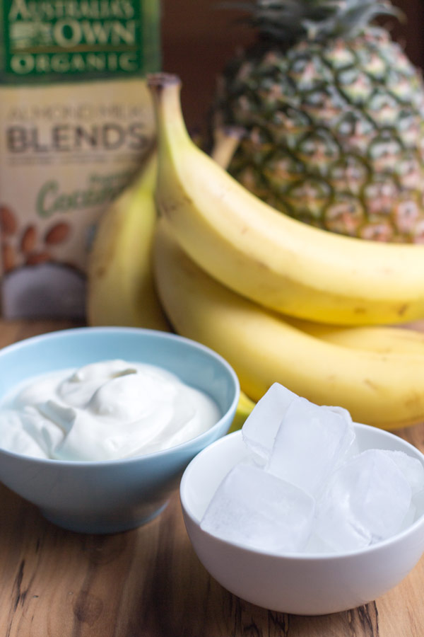 Healthy banana pineapple smoothie recipe