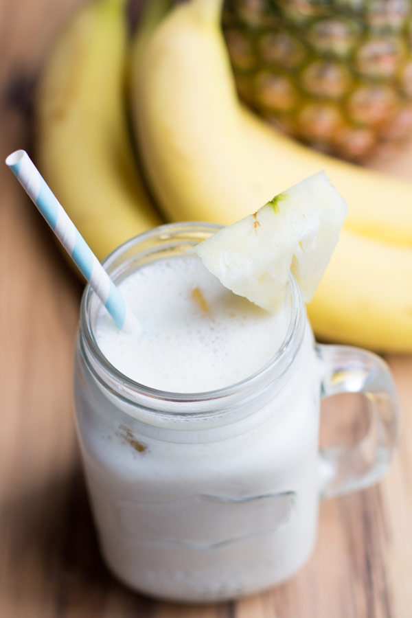 Skinny banana pineapple smoothie with yogurt